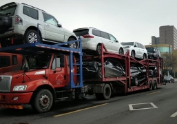從上海到深圳轎車托運王女士